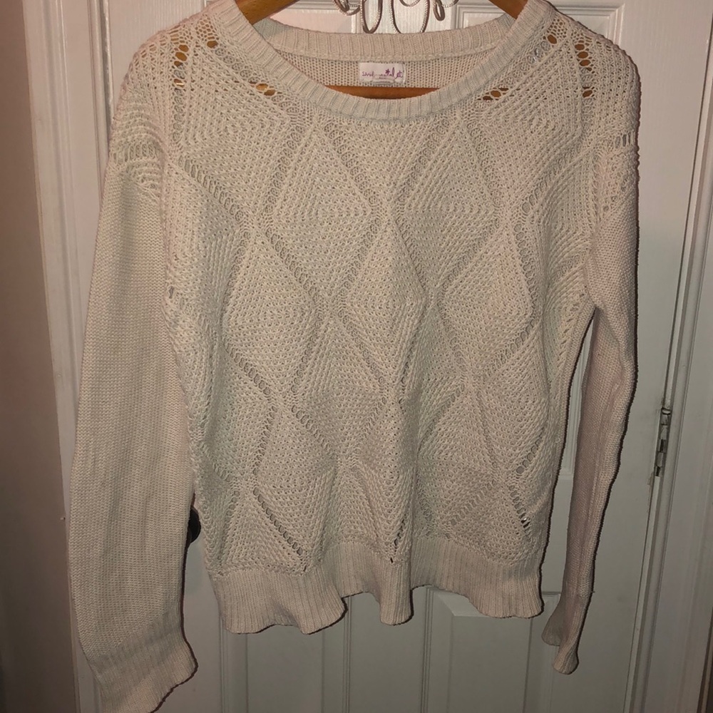 🌹Comfy&Cute Cream/Tan Sweater!